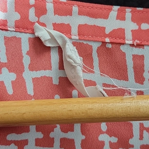 41 Hawthorne Orange Geometric Blouse - Small - Picture 8 of 8